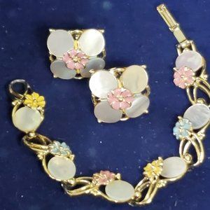 Vintage Coro Pastel Mother of Pearl Bracelet and Earring Set
